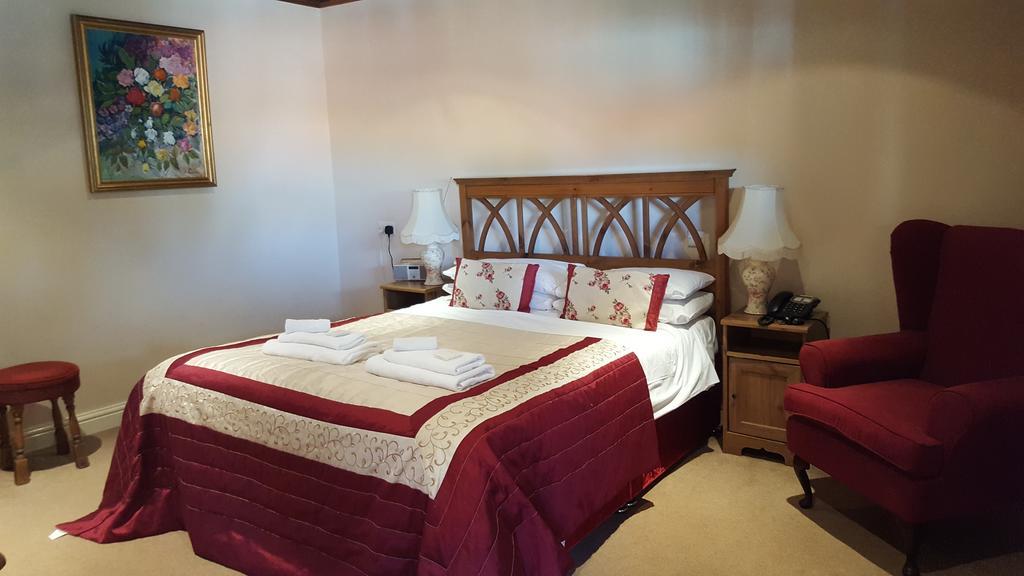 Cresswell Arms Hotel Малтън Екстериор снимка