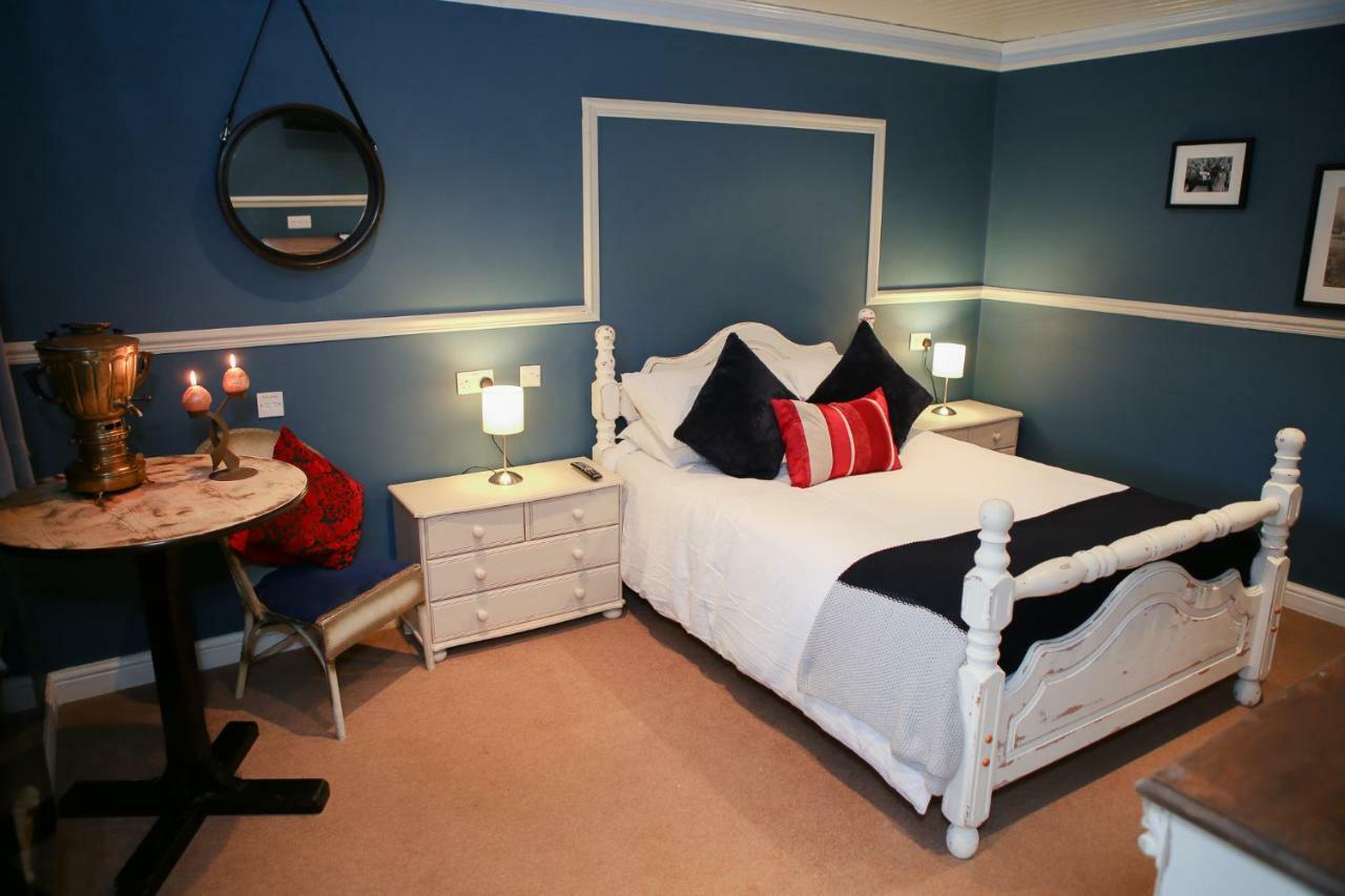 Cresswell Arms Hotel Малтън Екстериор снимка